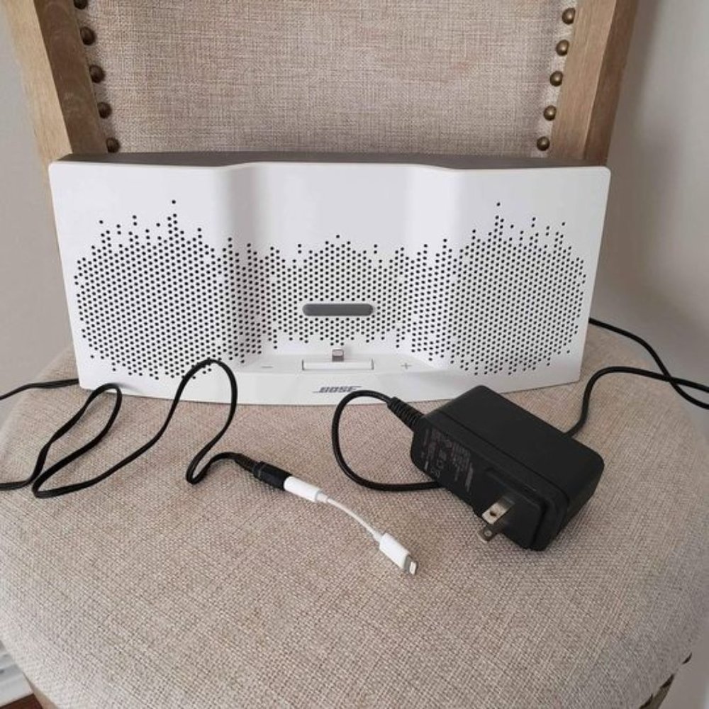 Bose sound dock XT Speaker